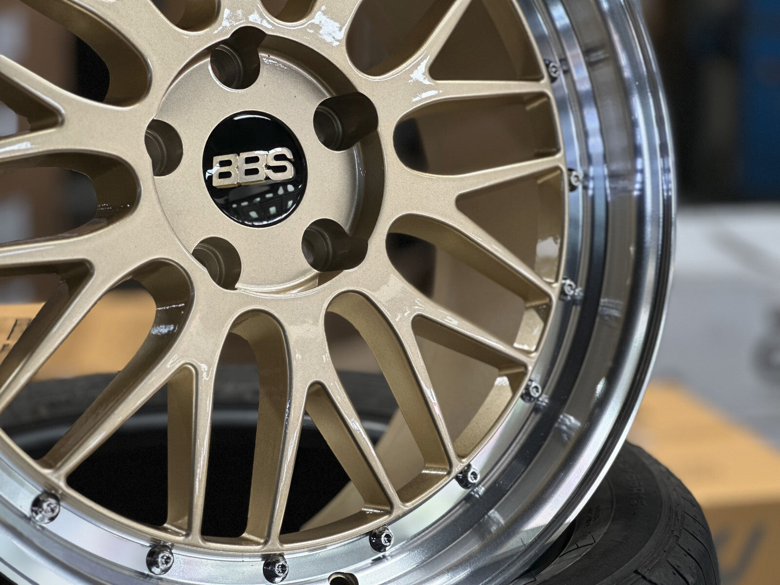 BBS LM Forged Wheel – Gold / Gold Face + Polish Lip (Single)