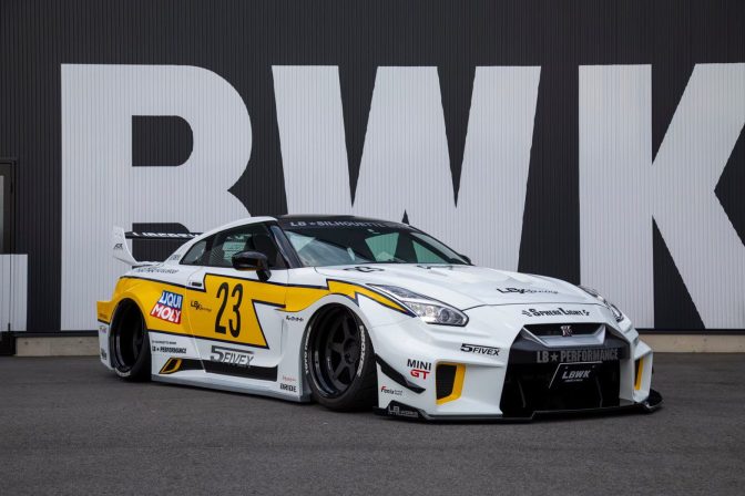 LBWK Style Widebody Kit for Nissan GT-R R35